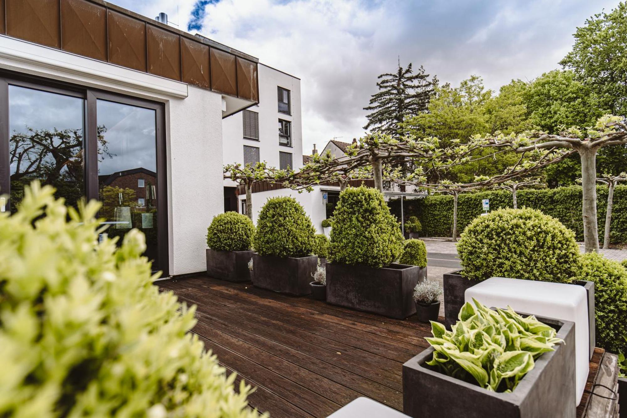 Hotel &Repeat Koeln Airport Exterior foto