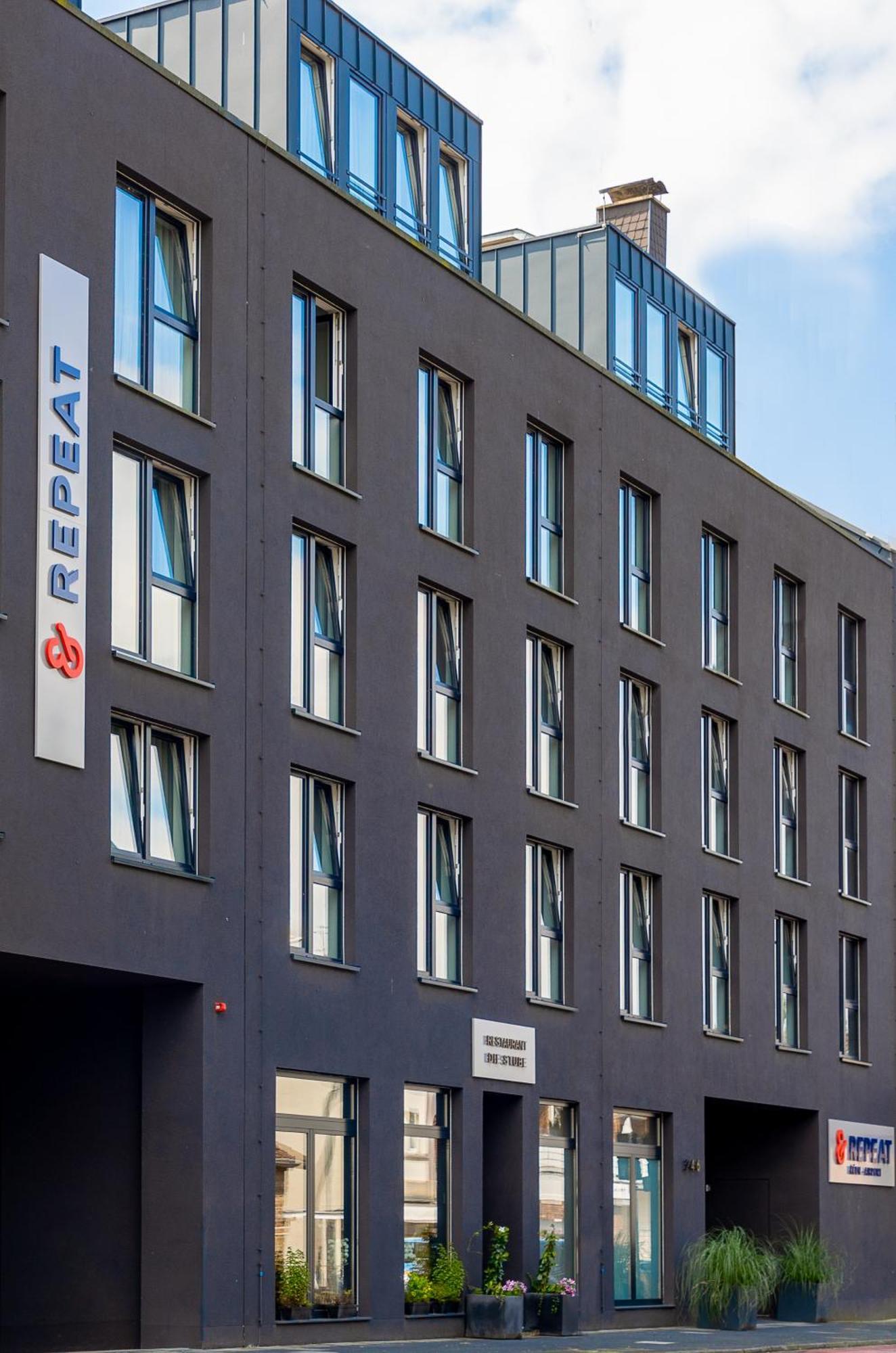 Hotel &Repeat Koeln Airport Exterior foto